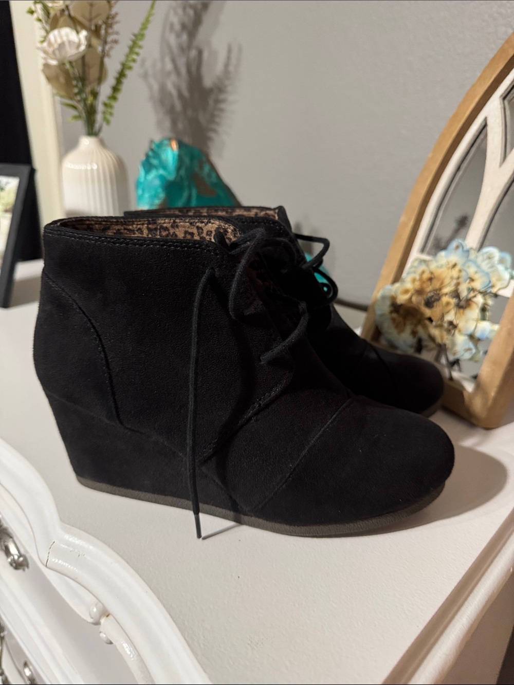 Cityclassified Black Lace-Up Wedge Ankle Boots